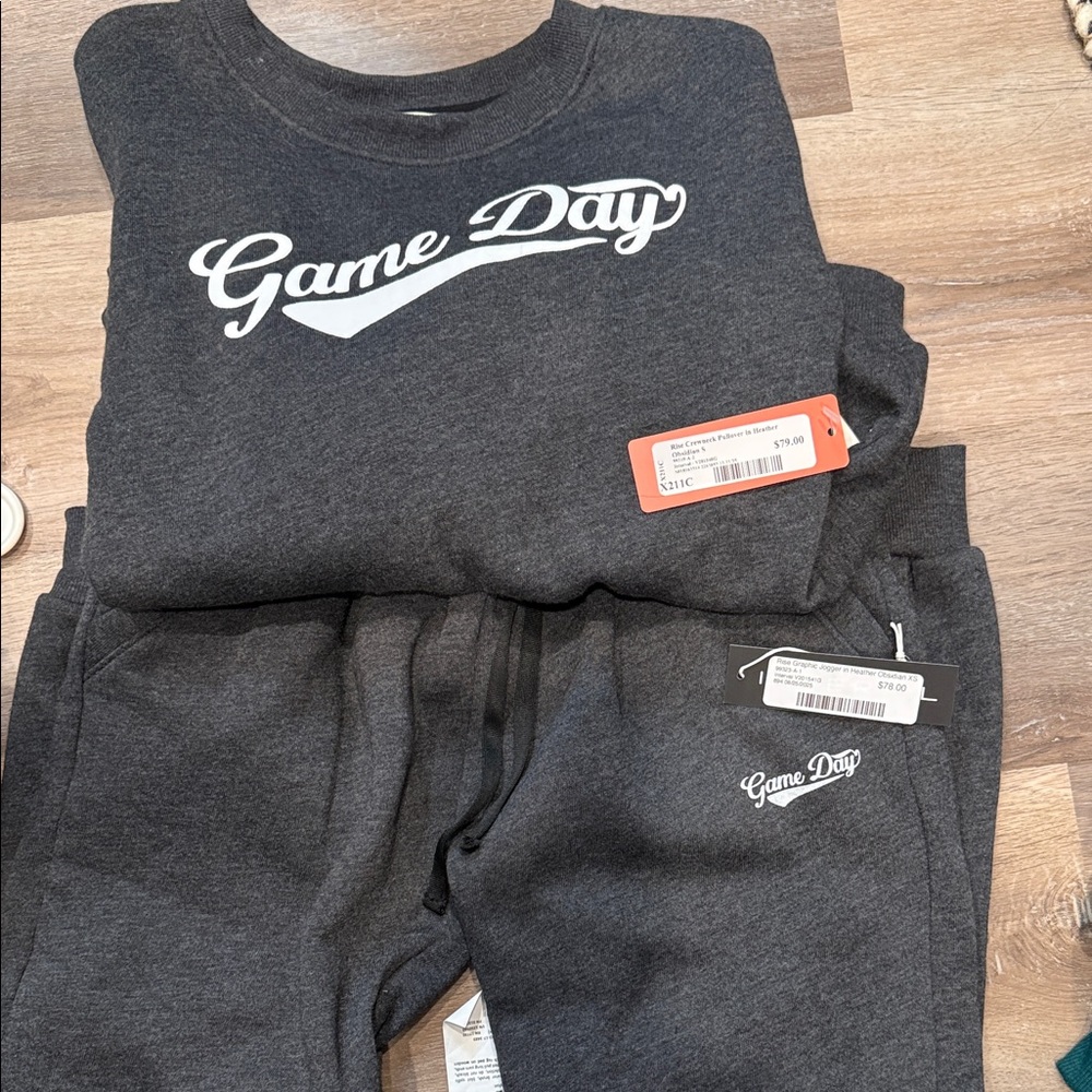 Women’s Charcoal Sweatpants and matching sweatshirt